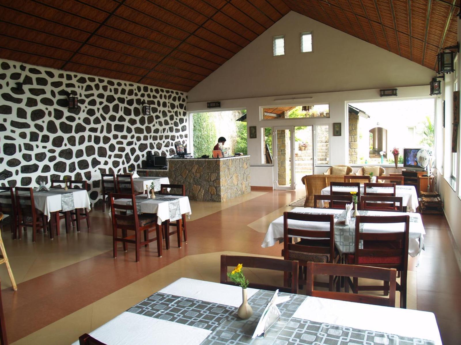 Sitaram Mountain Retreat Hotel Мунар Екстериор снимка