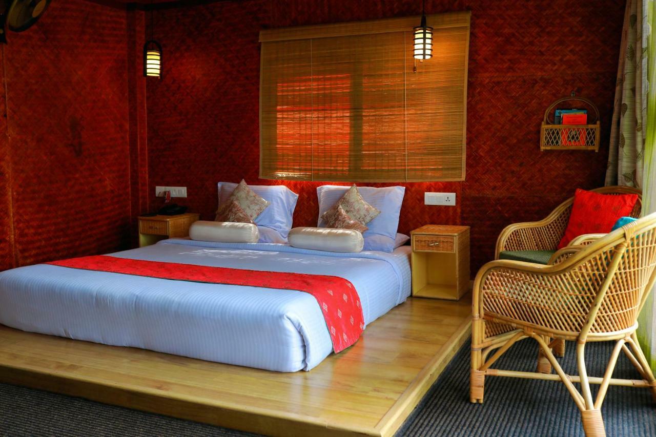 Sitaram Mountain Retreat Hotel Мунар Екстериор снимка