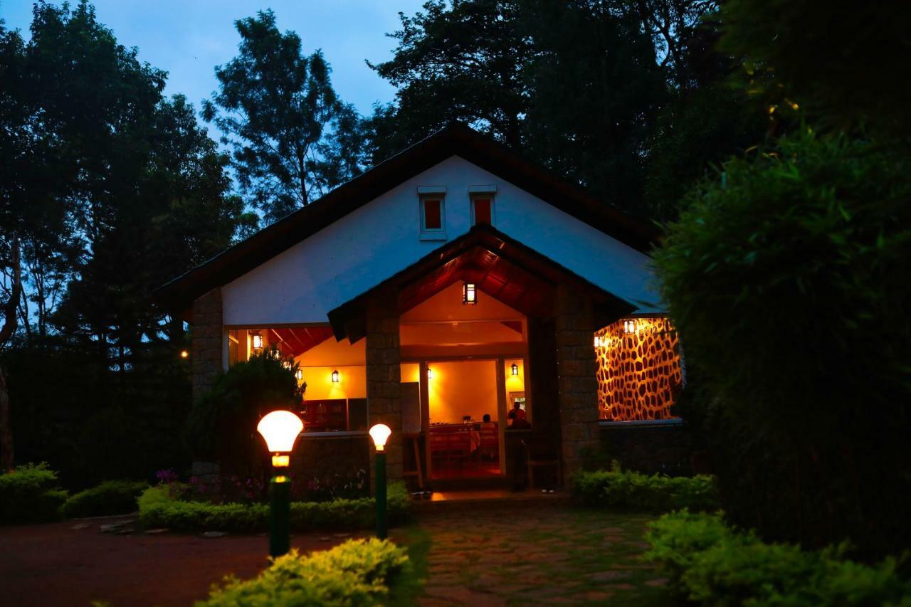 Sitaram Mountain Retreat Hotel Мунар Екстериор снимка
