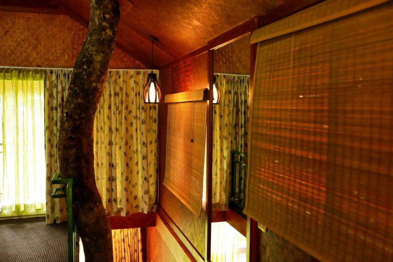Sitaram Mountain Retreat Hotel Мунар Екстериор снимка